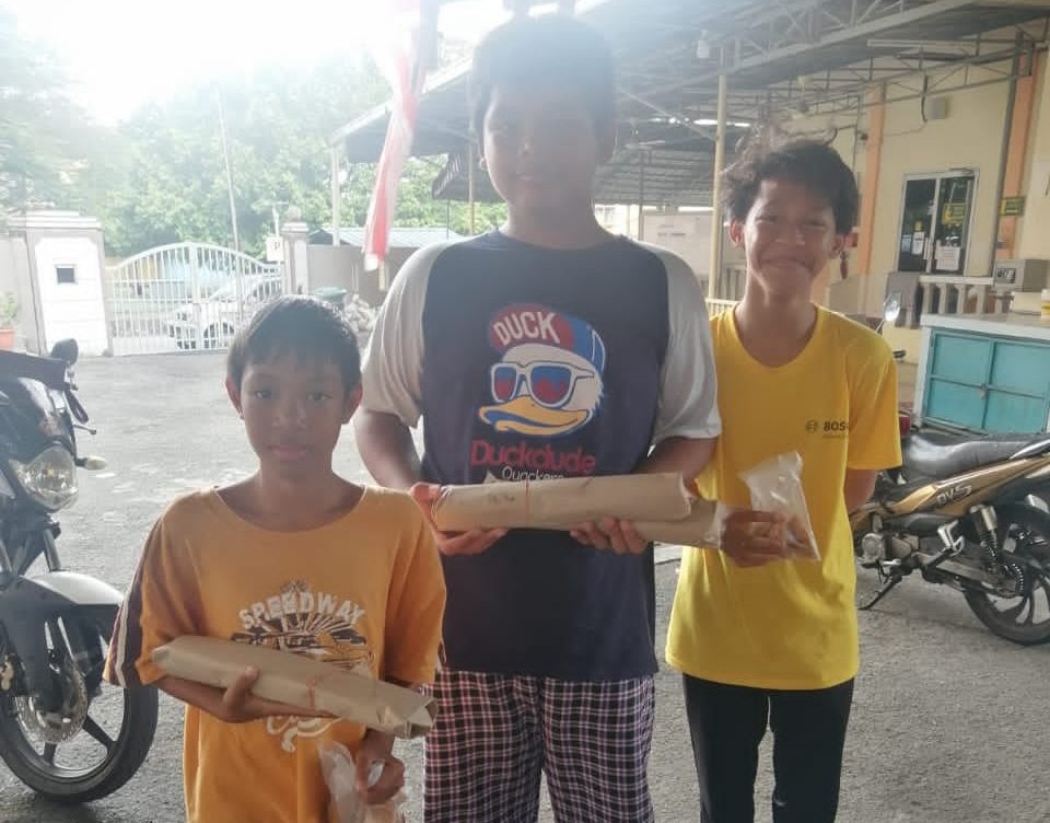 Program Roti John & Karipap Jumaat